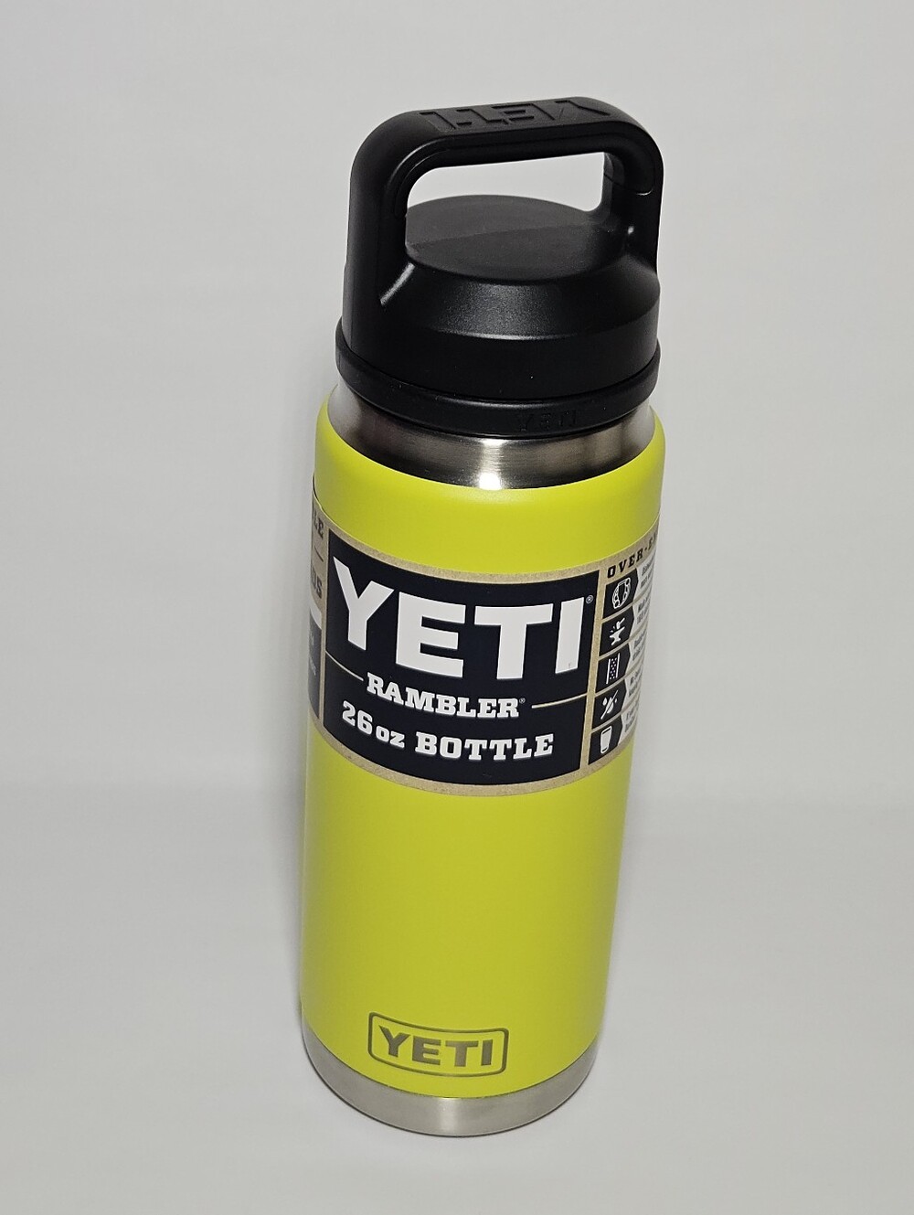 Yeti Rambler * Retired Firefly * 26 oz Chug Cap